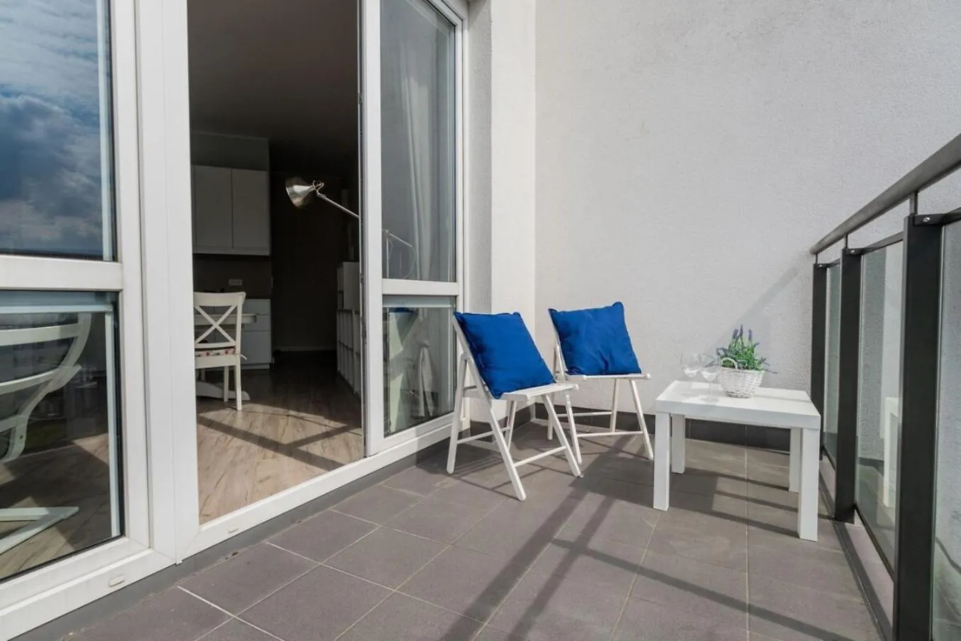 Apartment Superb Place To Live Mokotow Klobucka Warsaw Poland